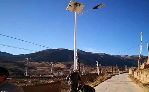 玛多智慧路灯安装必备设计要素:打造高效智能的城市照明系统 玛多智慧路灯安装必备设计要素:打造高效智能的城市照明系统