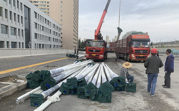 玛多太阳能路灯在严寒地区的应用与耐寒配置 玛多太阳能路灯在严寒地区的应用与耐寒配置