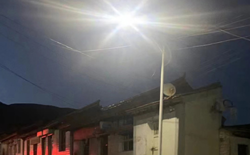 农村院子里最适合的玛多太阳能路灯亮度与安装要点 农村院子里最适合的玛多太阳能路灯亮度与安装要点