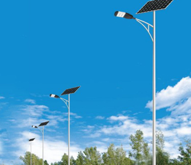 玛多太阳能路灯维护时，这些细节别忽略！